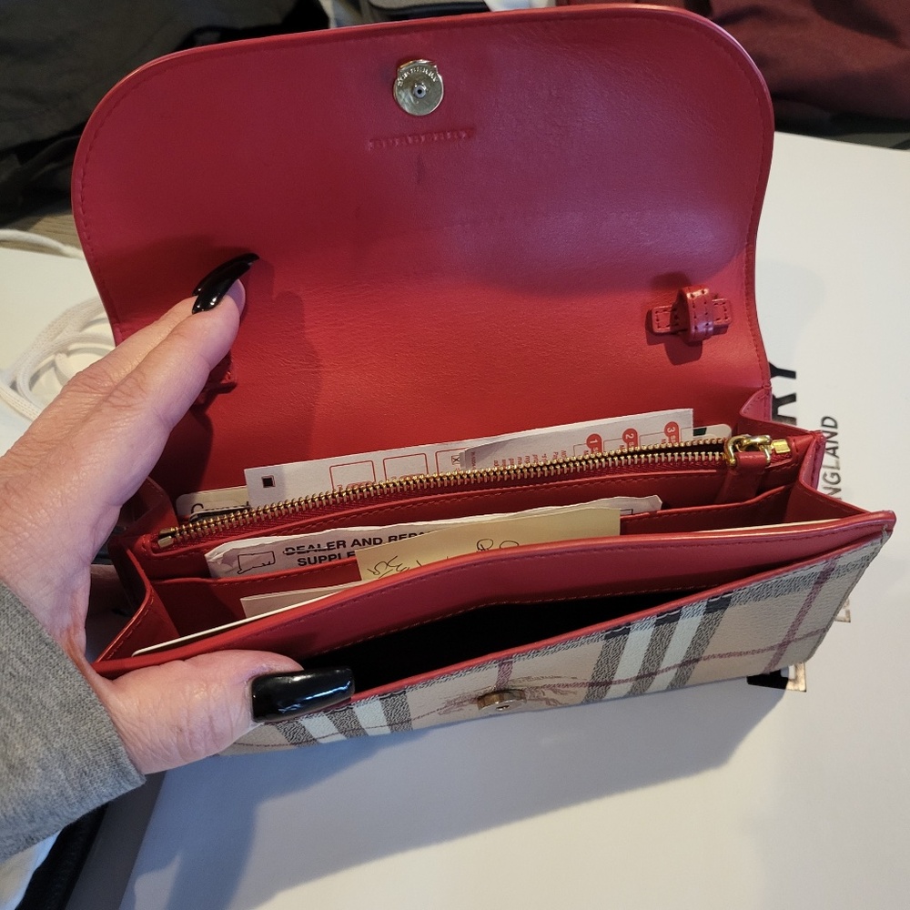 Burberry wallet cross body
